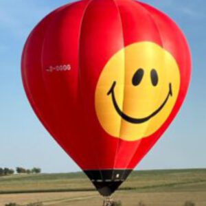 Ballonfahrt. Flug mit dem Heißluftballon